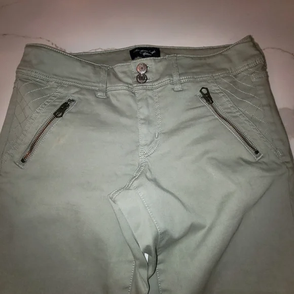 Woman Abercrombie & Fitch Jeans - Picture 2 of 7